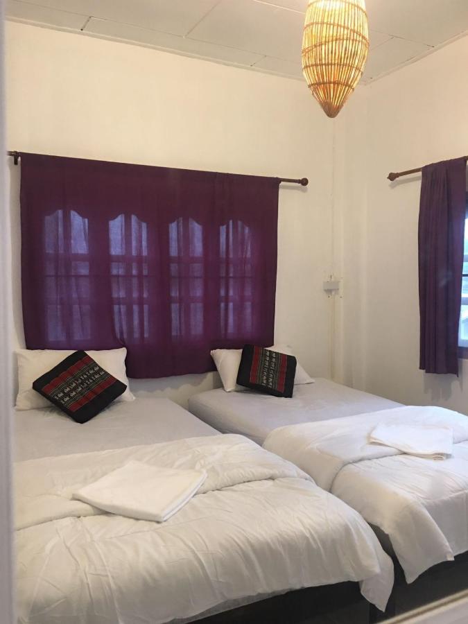 Bamboo Hostel Тхакхэк Экстерьер фото